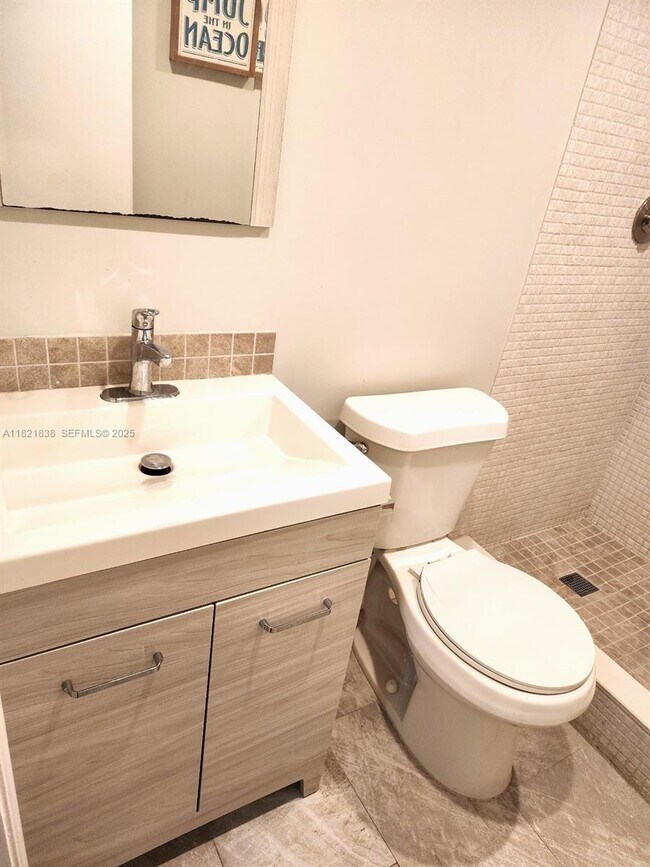 Foto del edificio - 22615 SW 66th Ave