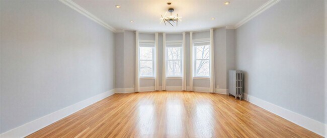 Foto del edificio - 6049 N Talman Ave