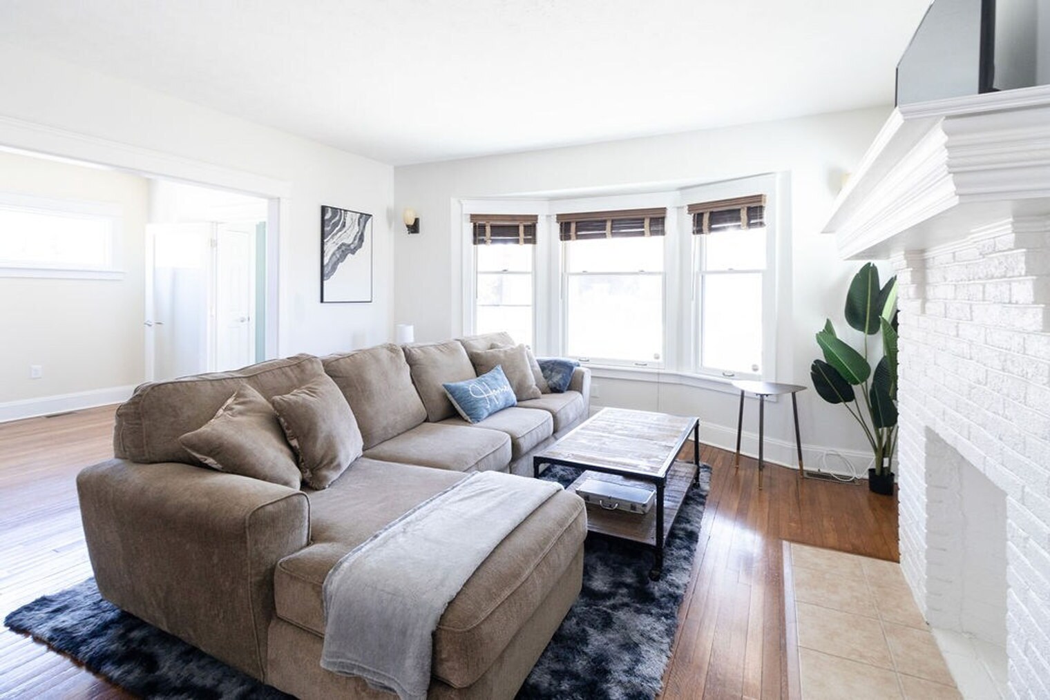1501 E 105th St Cleveland, OH 44106 – photo 5