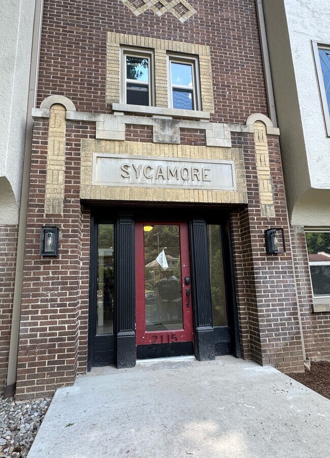 Building Photo - 2113 Speed Ave
