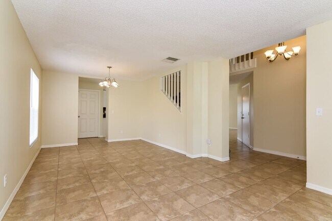 Building Photo - 2305 Needham Dr