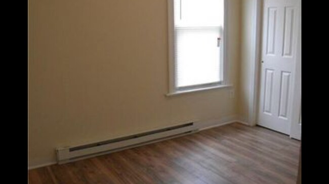 Building Photo - 11 Aetna Pl
