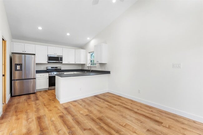 Foto del edificio - 807 Keasbey St