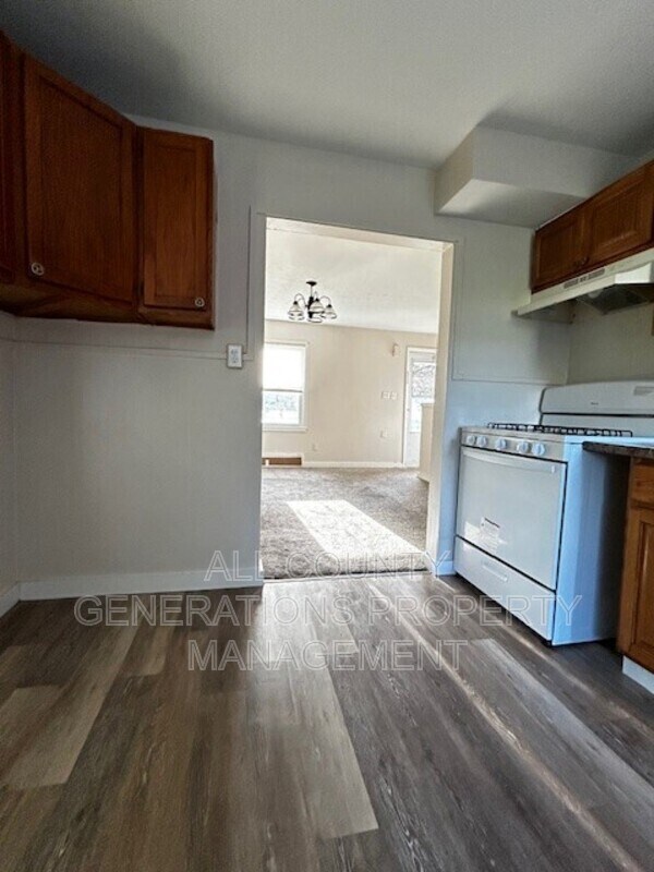 Foto del edificio - 954 N Central Dr