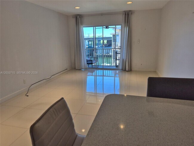 Foto del edificio - 1510 SE 15th St