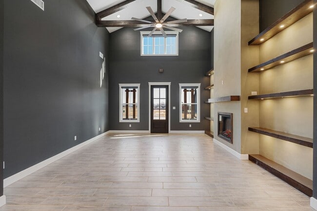 Building Photo - 405 Waggoner Ln