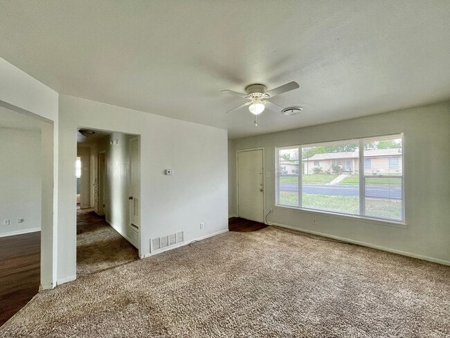 Building Photo - Viewable Now!  Price Drop!