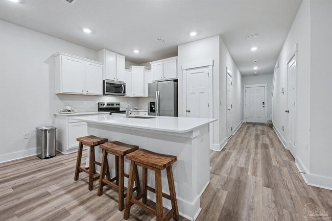 Building Photo - 2946 Overcup St