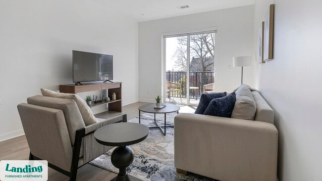 Building Photo - 2708 Old Lebanon Pike