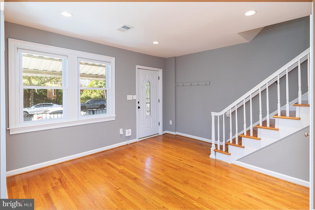 Primary Photo - 6309 9th St NW
