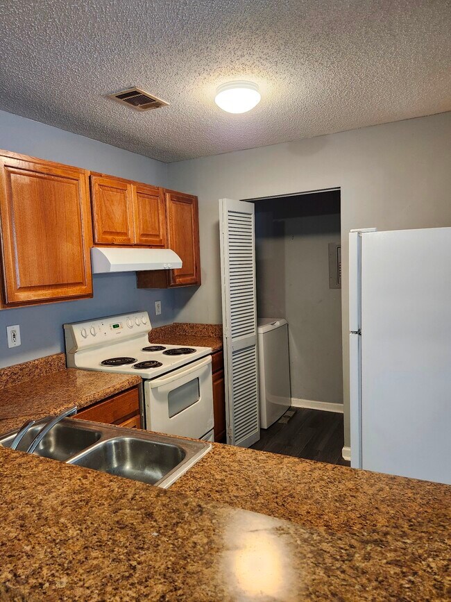 Foto del edificio - 3510 Shepherds Path