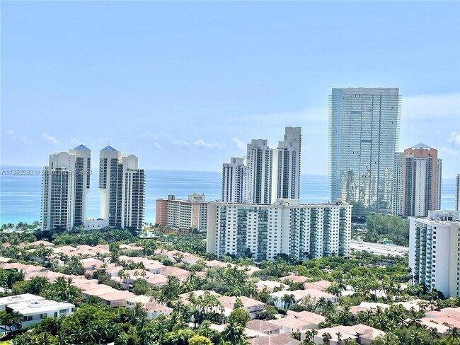 Foto del edificio - 19707 Turnberry Way