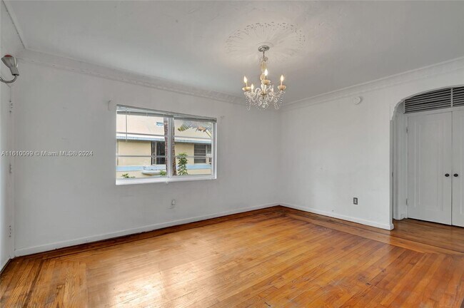 Foto del edificio - 846 Jefferson Ave