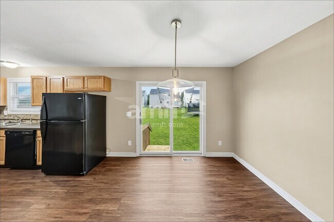 Foto del edificio - 8502 Flowering Cherry Dr