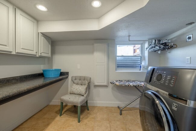Foto del edificio - 9164 Coppercreek Cir