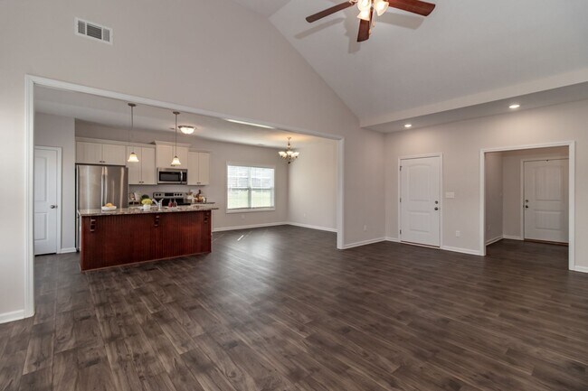 Foto del edificio - Like New, 4/2, Ranch Home In Grovetown!