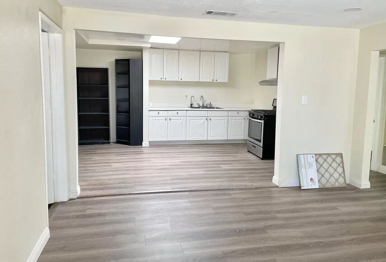 Foto principal - 3310 Mangum St