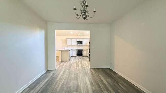 Foto del edificio - 6423 Grand Hickory Dr