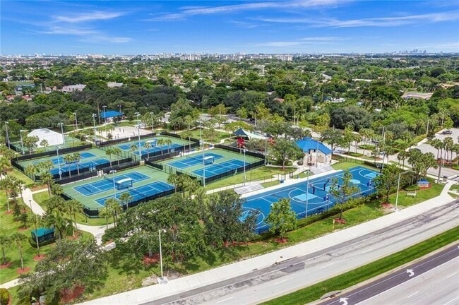 Photo - 851 Lyons Rd Apartment