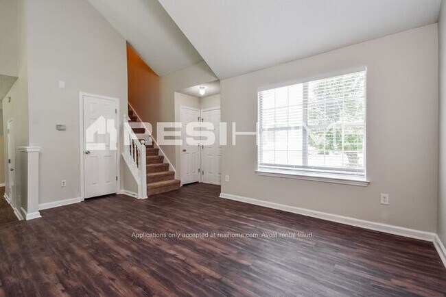 Building Photo - 2536 Columbia Crossing Ct