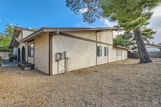 Building Photo - 5913 Smoke Ranch Rd