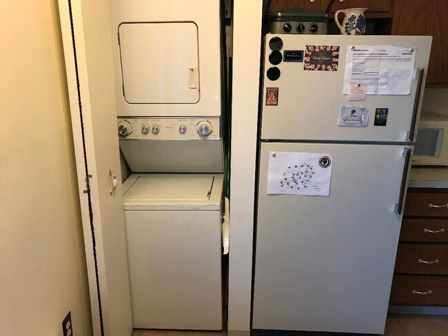 Electrodomésticos - 3243 Niagara Square