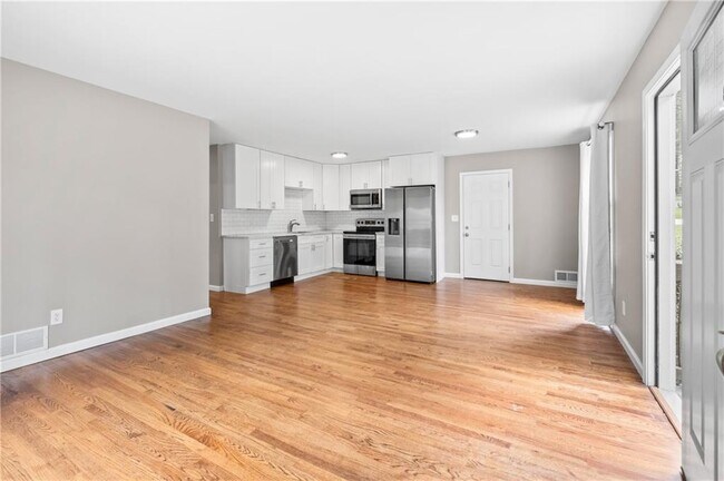 Foto del edificio - 2179 Beech Valley Dr