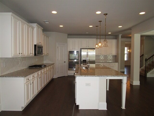 Building Photo - 146 Water Oak Dr