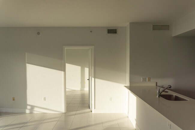 Foto del edificio - 90 SW 3rd St