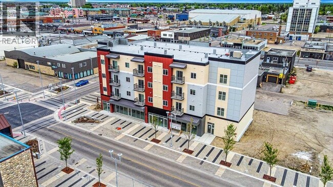 Building Photo - 10101-10101 101 Ave