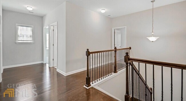 Foto del edificio - 5830 Settlers Path Ln