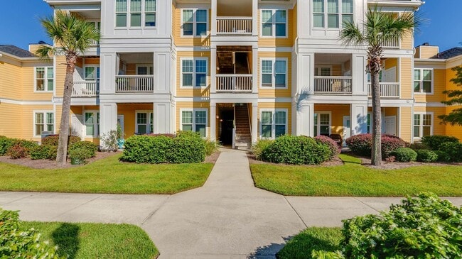 Photo - 1 Bedroom 1 Bath Condo in Southampton Poin...