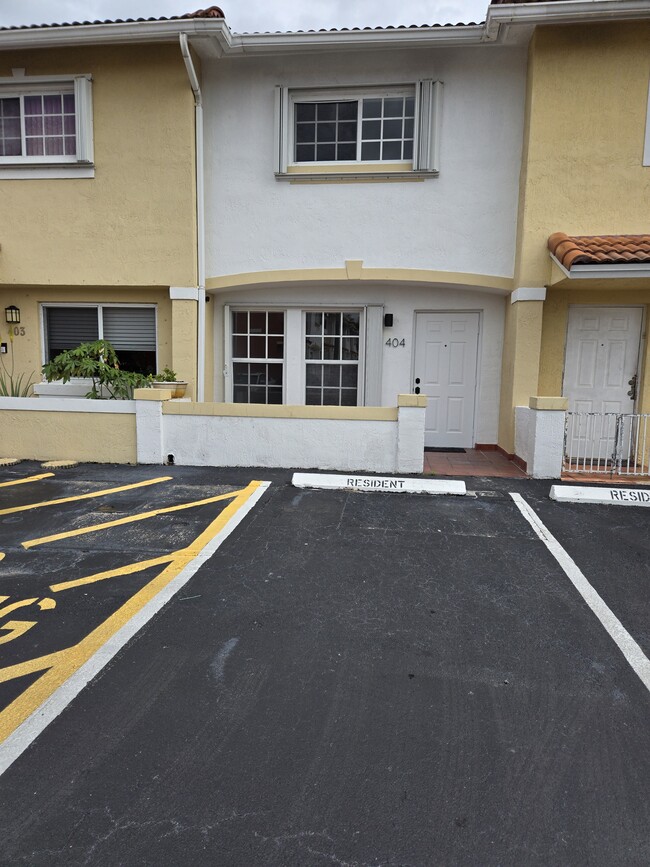 Building Photo - 209 NW 109th Ave