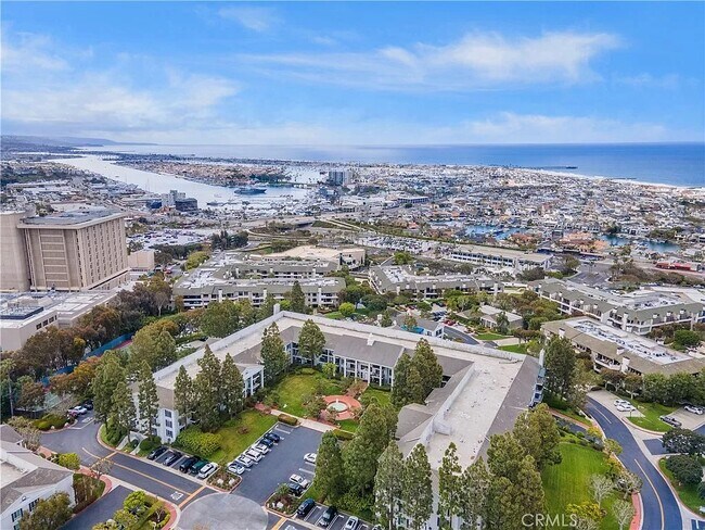 Foto del edificio - 300 Cagney Ln