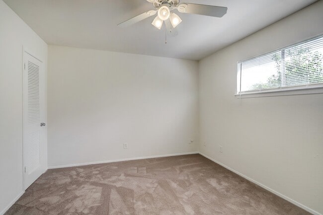 Building Photo - 3407 Graustark St