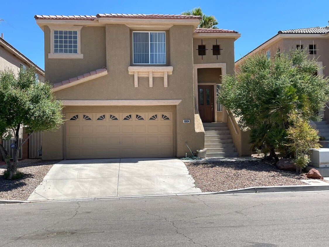 Foto principal - 2 bed 2.5 bath in Southern Highlands
