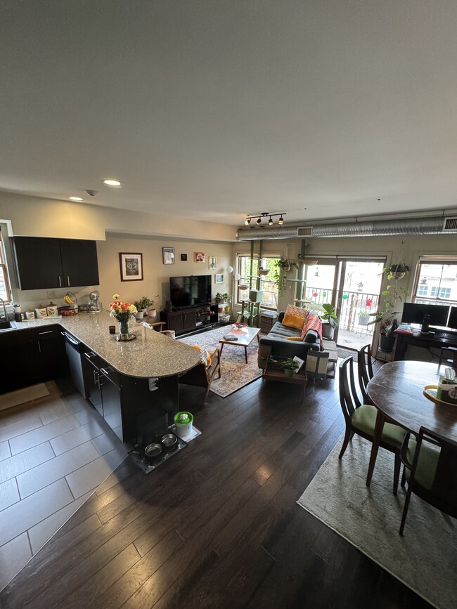 Great Room - 468 Delaware Ave