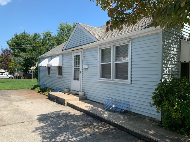 Building Photo - 411 Virginia Ave