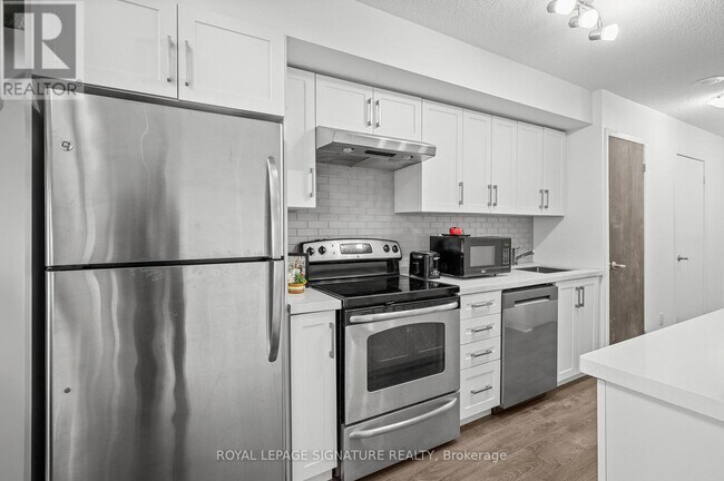 Building Photo - 155 Legion Rd N