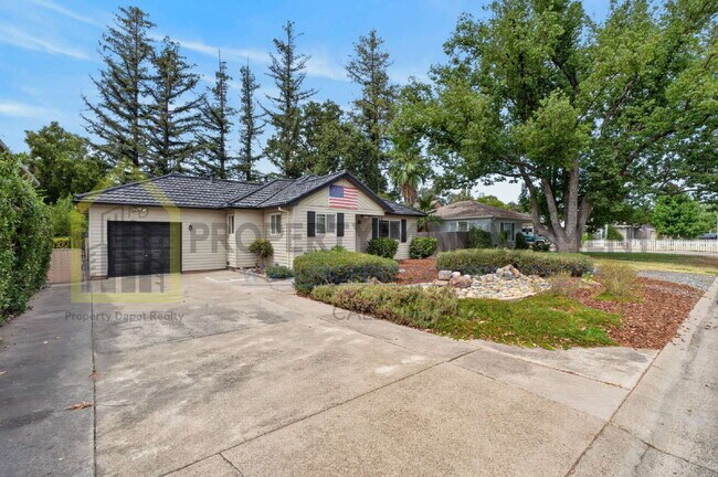 Building Photo - 9550 Colton Ave