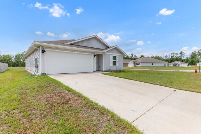 Building Photo - 3418 Phoenix Ct