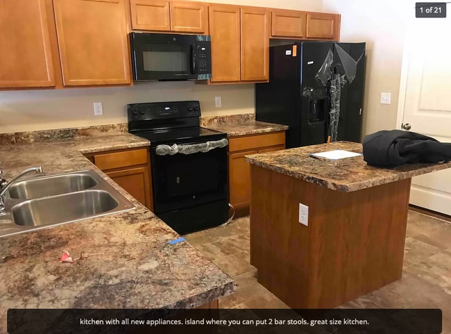 Photo - 7507 Red Creek Vw Townhome