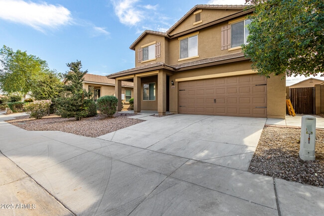 Foto del edificio - 24409 W Sheraton Ln