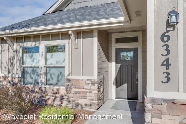 Foto del edificio - 3 br, 2.5 bath House - 6343 N Mystic Cove ...
