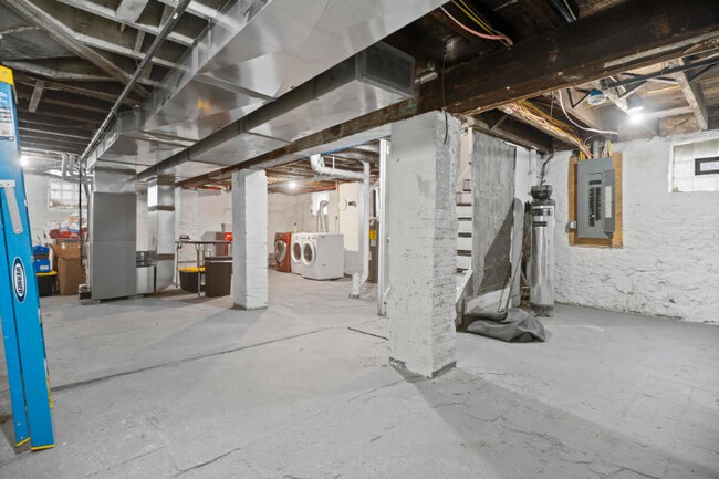 Foto del edificio - 1842 Crawford Rd