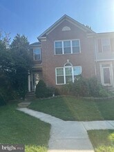 Building Photo - 443 Deer Hill Cir