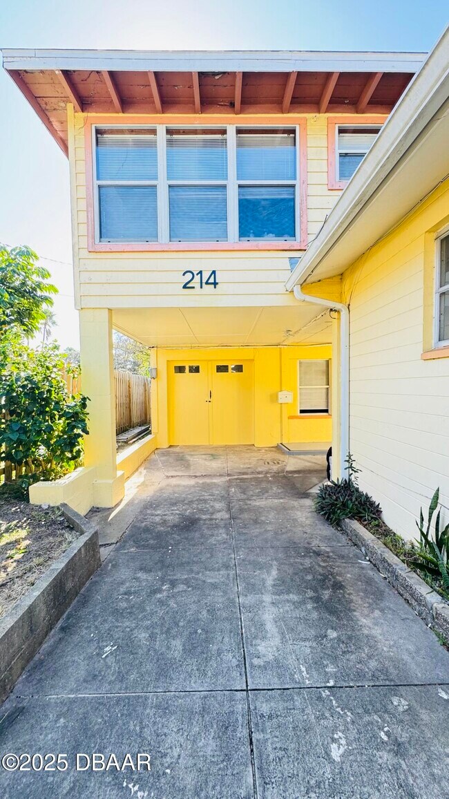 Building Photo - 212 Glenview Blvd