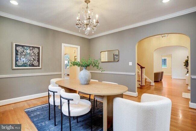 Foto del edificio - 2739 Chesapeake St NW