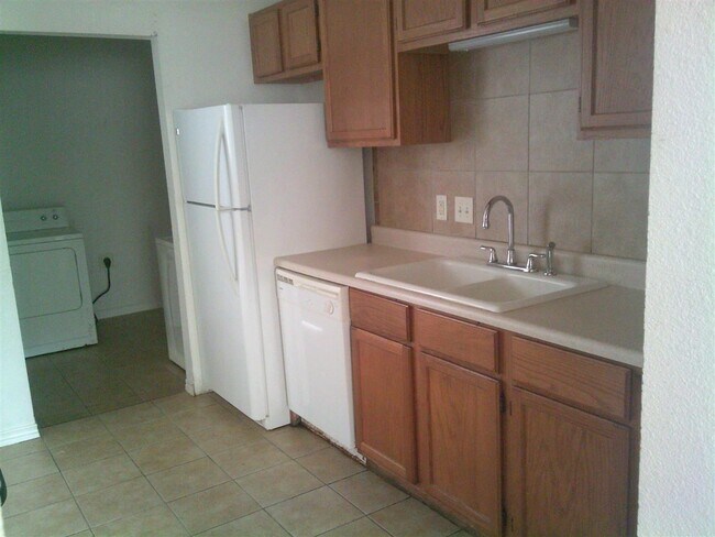 Foto del edificio - 2826 Mobley St NW