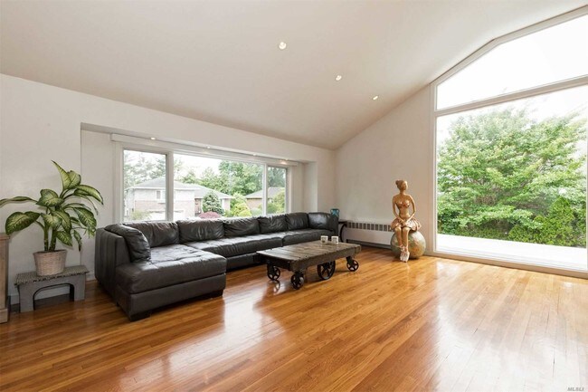 Foto del edificio - 924 Woodmere Dr